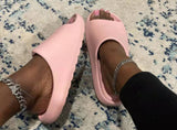 Cloud Pillow Chaussons pour femmes - Chaussures de douche roses pour dortoir universitaire